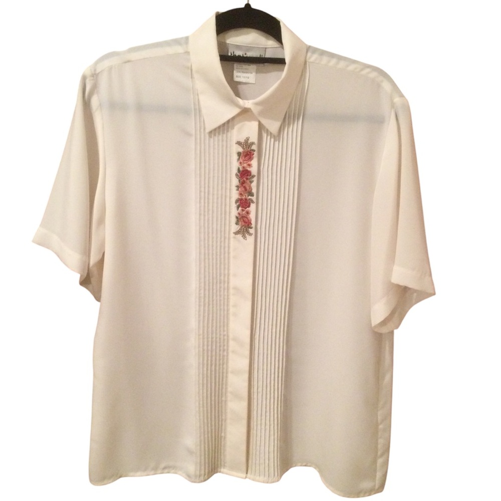 Vintage Ivory Button Down Blouse With Floral Appliqué Detail Size 12